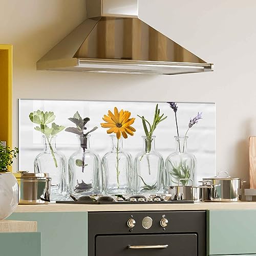 Kitchen Backsplash in Glass: Stylish, Durable, and Easy-to-Clean Solutions